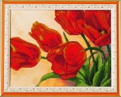 Схема для вышивки бисером Красные тюльпаны К-045 (габардин)