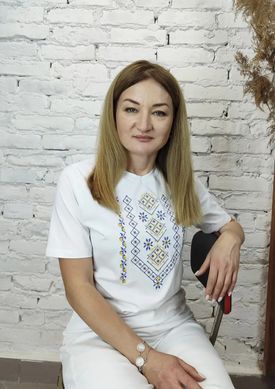 Футболка вышиванка женская белая вышивка желто-синим крестиком ТМ НоКо